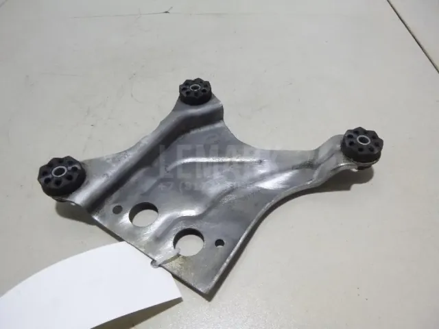 Кронштейн блока ABS (насос) для  Ford Focus I 1998-2005