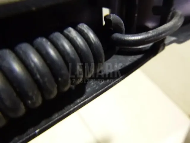 Поводок стеклоочистителя передний левый для  Audi A4 [B6] 2000-2004