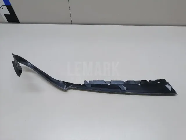 Уплотнитель фары для  Ford Kuga 2008-2012