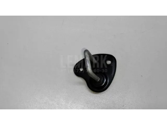 Ответная часть замка капота