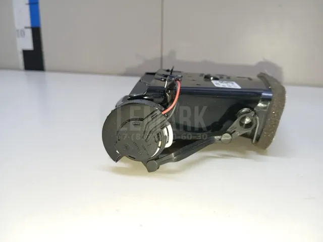Дефлектор воздушный для  Chevrolet Tahoe III 2006-2014