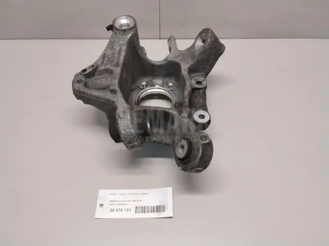 Кулак поворотный задний левый для  Audi TT(8N) 1998-2006