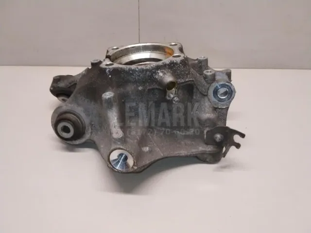 Кулак поворотный задний левый для  Audi TT(8N) 1998-2006