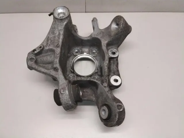 Кулак поворотный задний левый для  Audi TT(8N) 1998-2006