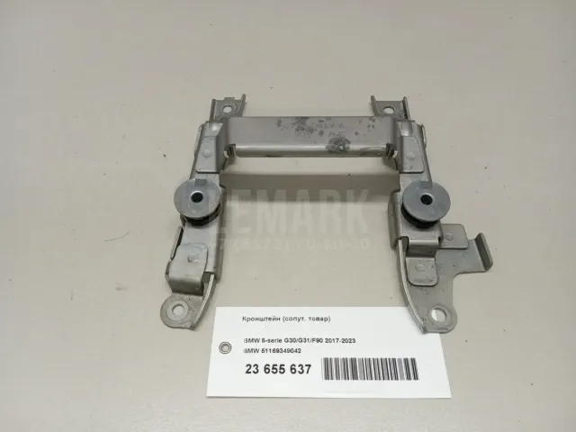 Кронштейн (сопут. товар) для  Audi Q3 (8U) 2012-2018