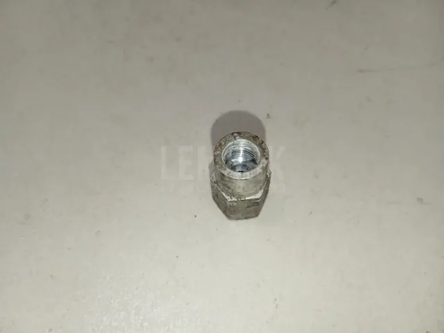 Соединитель металлический