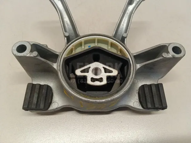 Опора КПП для  Chevrolet Tahoe III 2006-2014