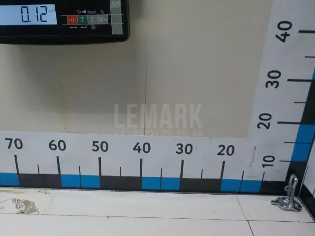 Ответная часть замка багажника