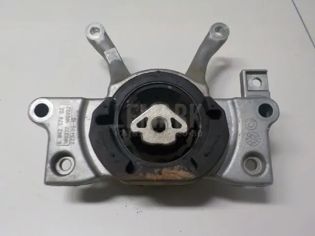 Опора КПП для  Ford Kuga 2008-2012