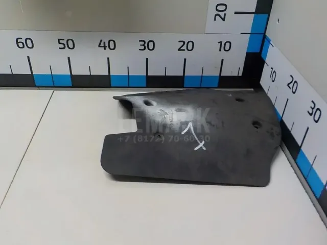 Пыльник (п.з.к.) для  Ford Kuga 2008-2012