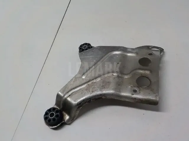 Кронштейн блока ABS (насос) для  Ford Focus I 1998-2005