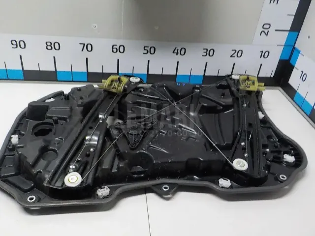 Стеклоподъемник электр. передний левый для  Ford Fiesta 2008-2019