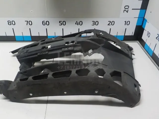 Кронштейн фары противотуманной левой для  Audi A8 [4E] 2002-2010