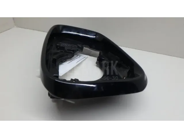 Рамка зеркала правого для  Audi A8 [4D] 1999-2002