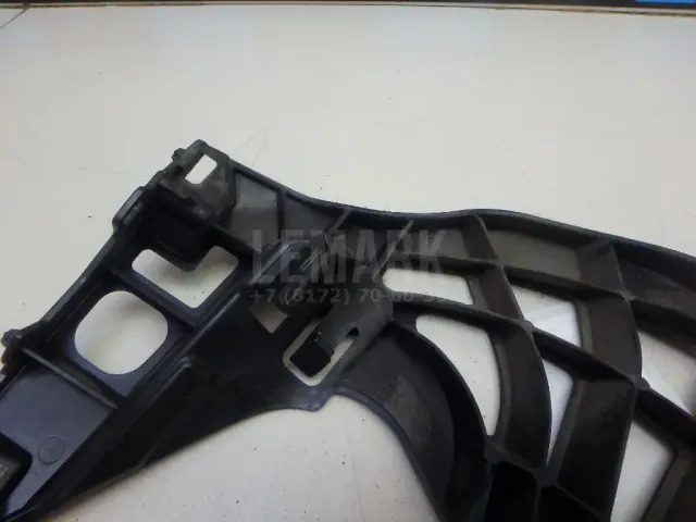 Кронштейн переднего бампера левый для  Ford Escape EUR 2007-2009