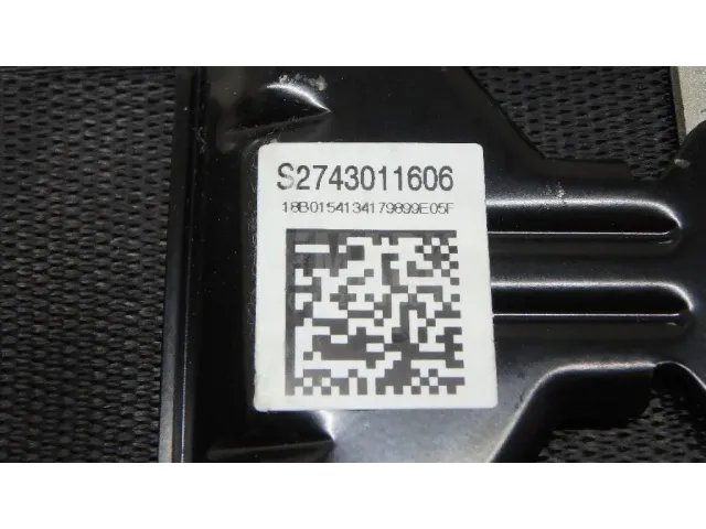 Ремень безопасности с пиропатроном для  Ford Kuga 2008-2012