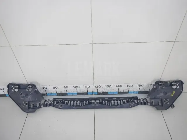 Направляющая заднего бампера для  Ford Kuga 2008-2012