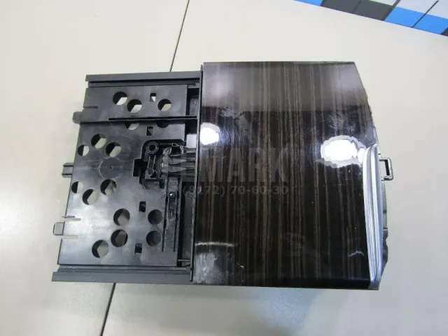 Ящик передней консоли для  GM GMC Envoy 2001-2009