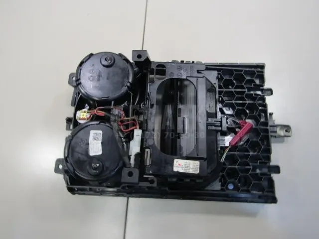 Ящик передней консоли для  GM GMC Envoy 2001-2009