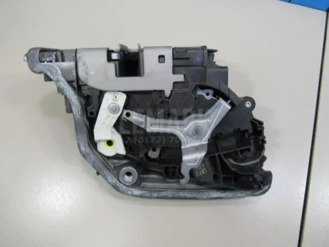 Замок двери передней правой для  Chevrolet Suburban 2014-2020