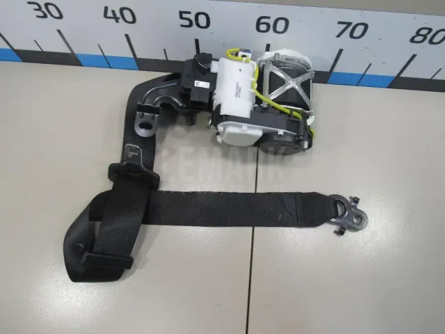 Ремень безопасности с пиропатроном для  Ford Kuga 2008-2012