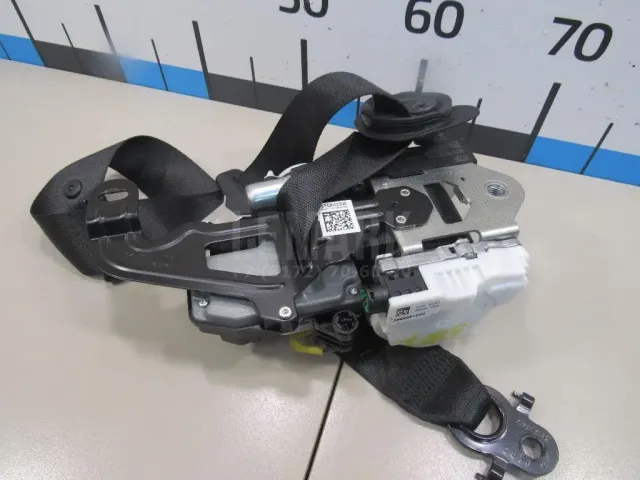 Ремень безопасности с пиропатроном для  Ford Kuga 2008-2012