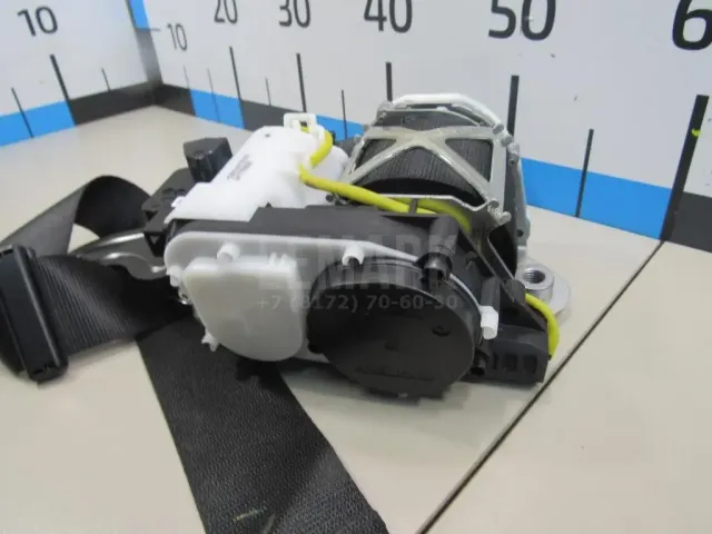 Ремень безопасности с пиропатроном для  Ford Kuga 2008-2012