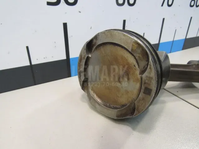 Поршень с шатуном