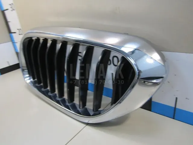 Решетка радиатора левая для  Audi A6 [C4] 1994-1997