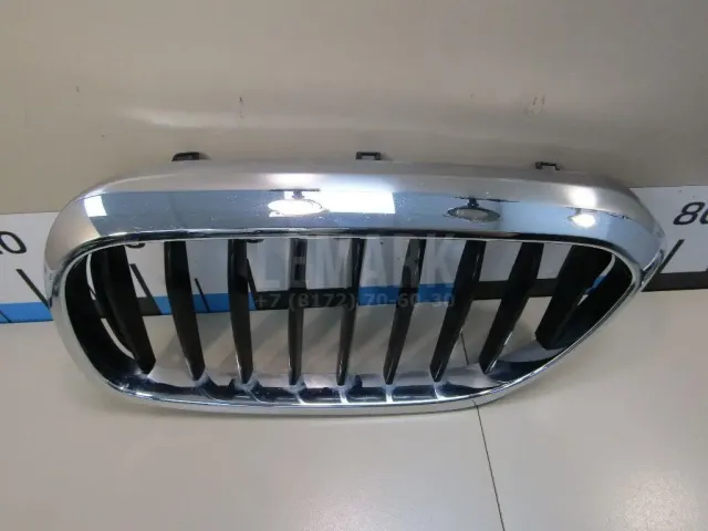 Решетка радиатора левая для  Audi A6 [C4] 1994-1997