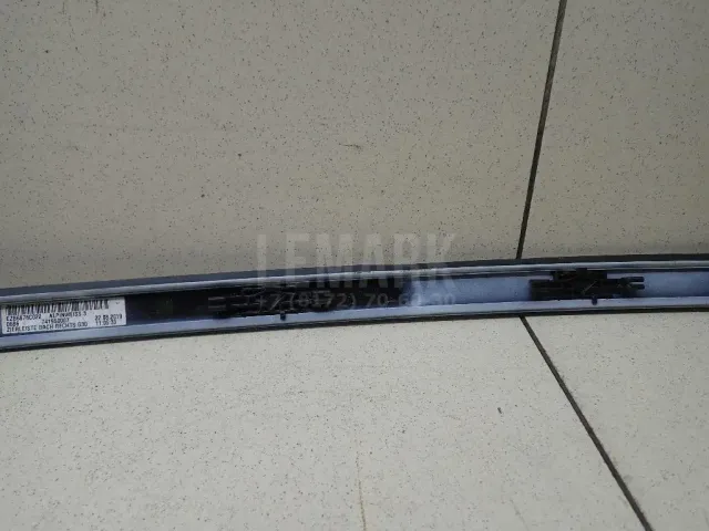 Молдинг крыши правый для  Chevrolet Tahoe IV 2014-2020
