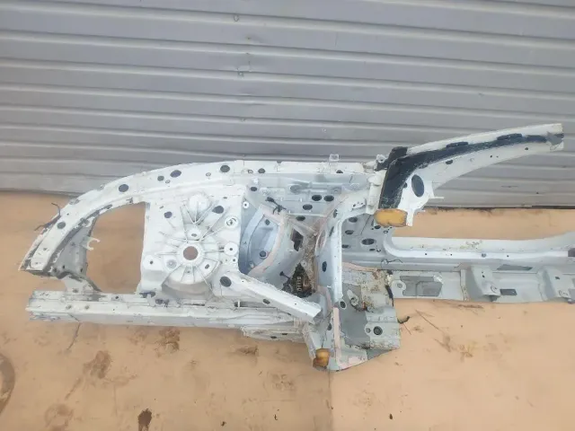 Лонжерон передний правый для  Ford Mondeo I 1993-1996