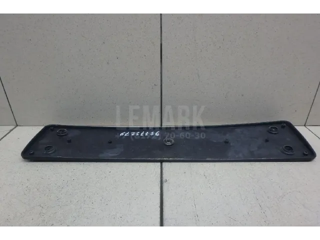 Накладка переднего бампера под номер для  BMW 5-serie G30/G31/F90 2017-2023
