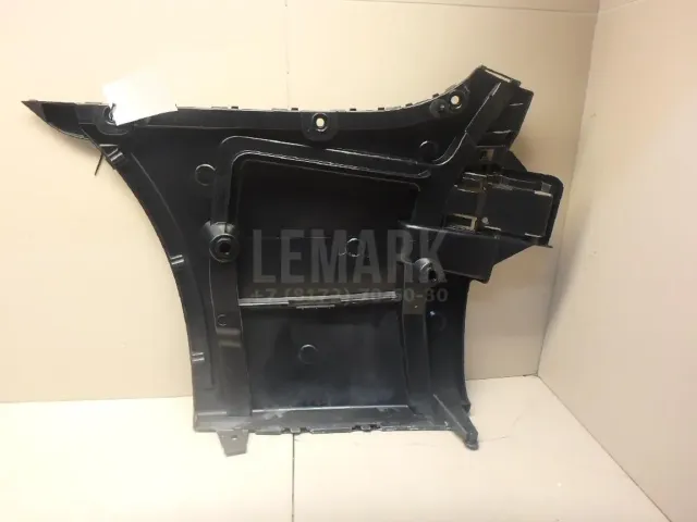 Кронштейн заднего бампера правый для  BMW 5-serie G30/G31/F90 2017-2023