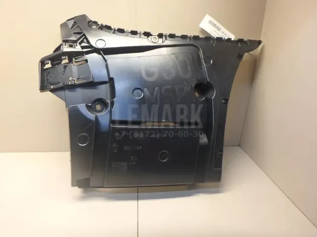 Кронштейн заднего бампера правый для  BMW 5-serie G30/G31/F90 2017-2023