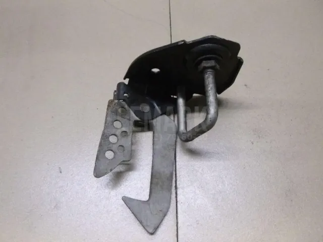 Крючок капота для  Ford EcoSport 2012-2023