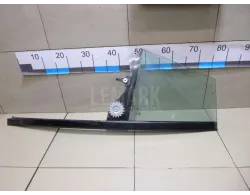 Стекло двери задней правой (форточка)