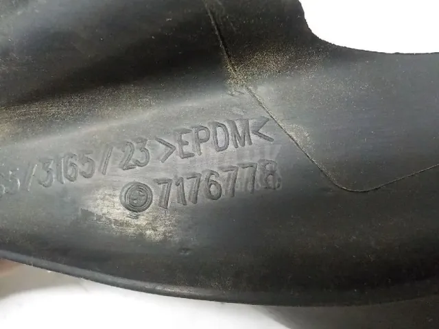 Уплотнитель стекла двери для  Exeed VX (M36T) 2021