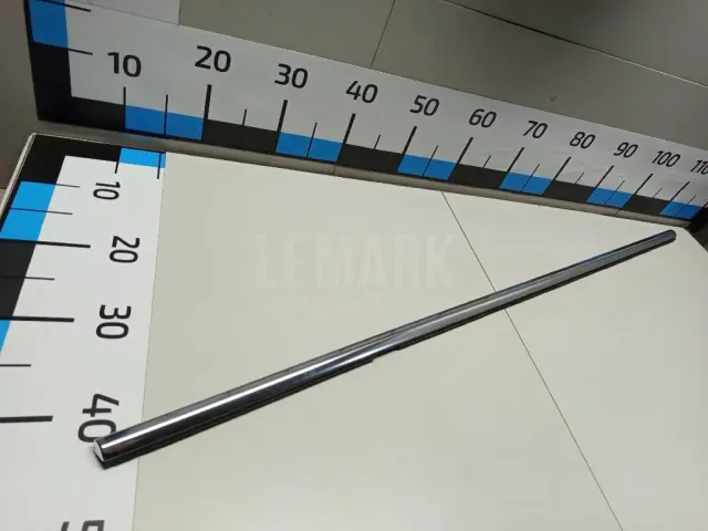 Накладка стекла заднего левого