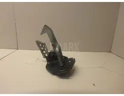 Крючок капота