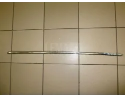Накладка стекла переднего левого