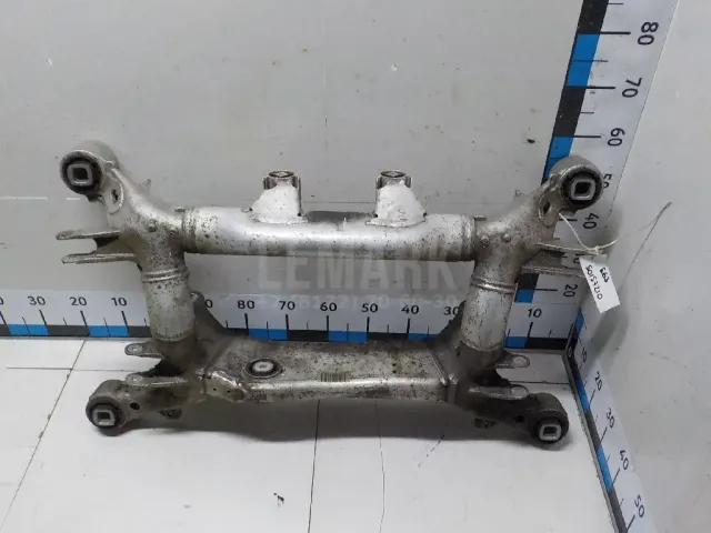 Балка задняя для  BMW 1-serie F40 2019-2024