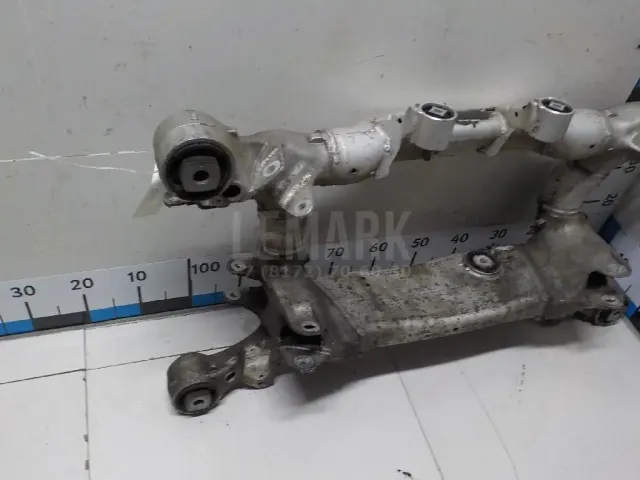 Балка задняя для  BMW 1-serie F40 2019-2024