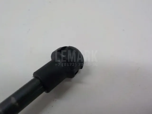 Амортизатор крышки багажника
