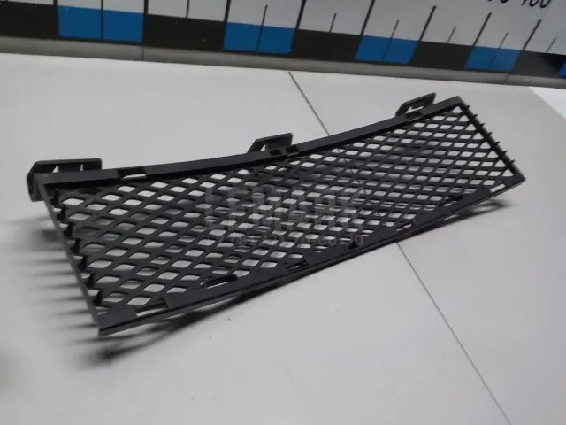 Решетка в бампер центральная для  BMW X5 F15/F85 2013-2018