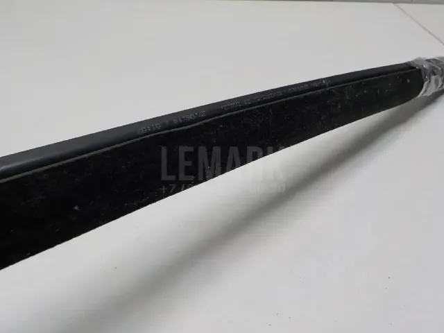 Накладка стекла заднего правого для  BMW 6-serie E64 2004-2009
