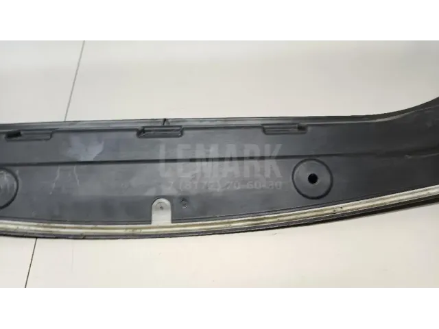 Щит моторный для  Cadillac Escalade II 2000-2006