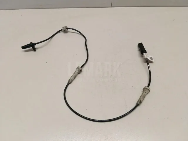 Датчик ABS передний