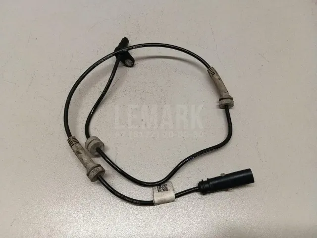 Датчик ABS передний