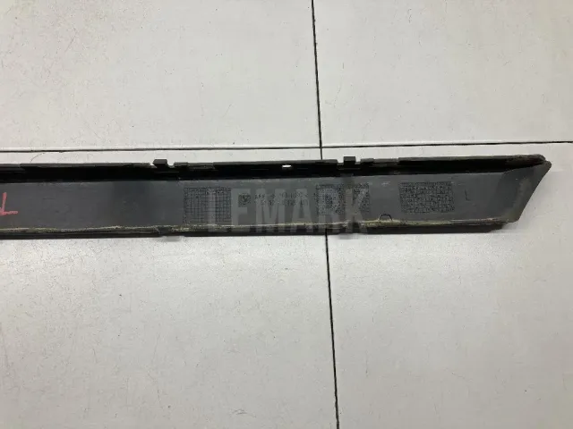 Молдинг заднего бампера левый для  BMW 7-serie E65/E66 2001-2008
